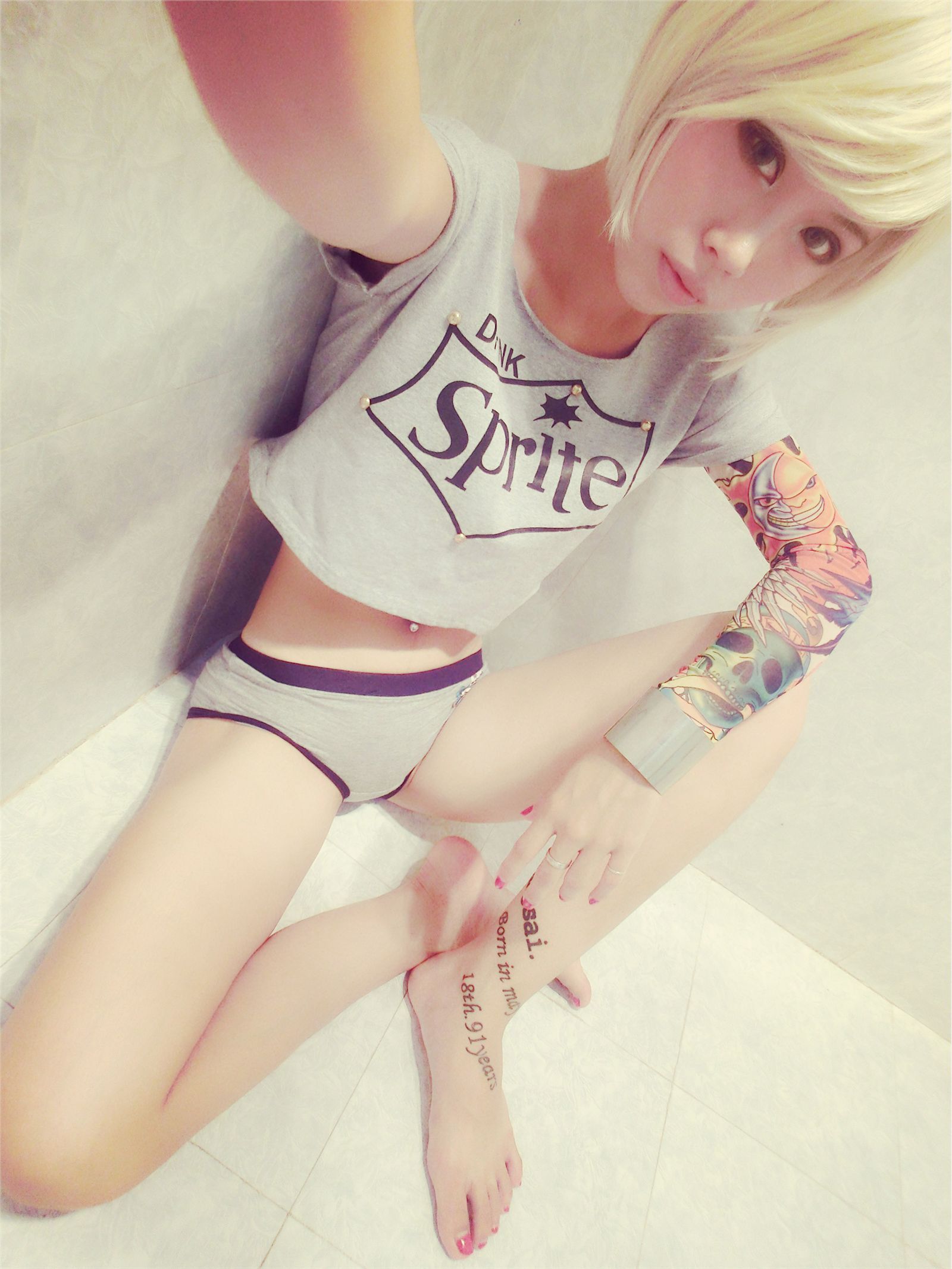 花哨尤物saisai的微博列表微女郎 2